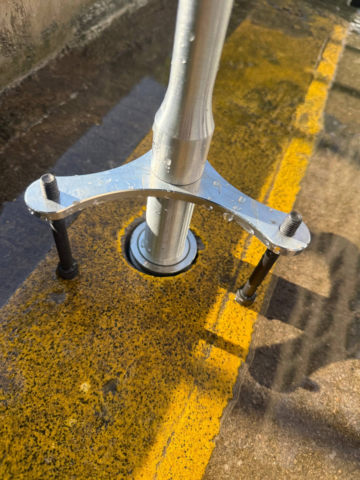 Dam Easy Easy Plumb Tool for installation of Extension Pole - Dam Easy